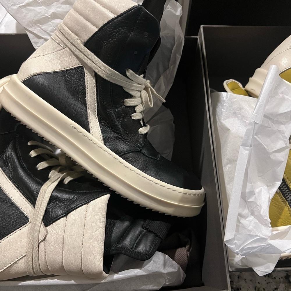 RICK OWENS
Kids Black Geobaskets Sneakers
